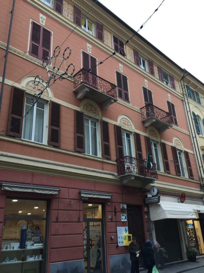 Apartamento Residenza d'Aste Albenga Exterior foto
