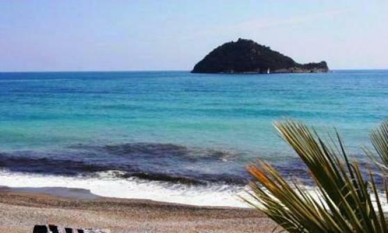 Apartamento Residenza d'Aste Albenga Exterior foto